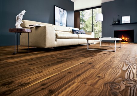 Drevená verzus laminátová podlaha. Aké sú hlavné výhody?